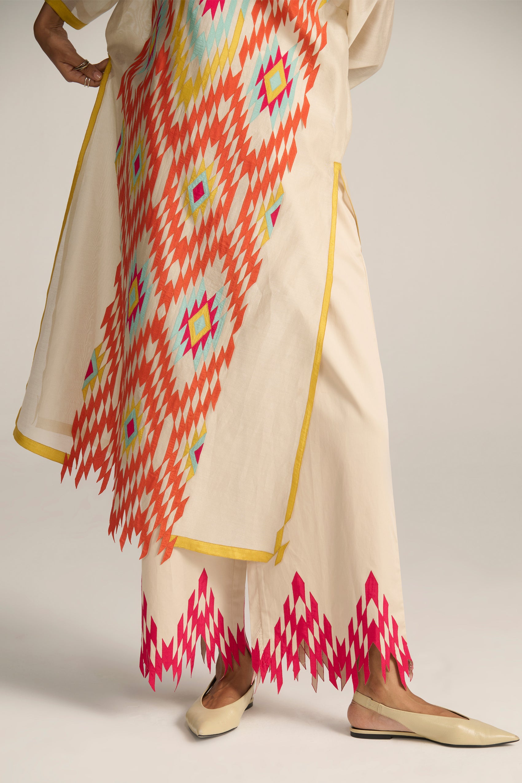 APPLIQUE' AND CUTWORK PANTS