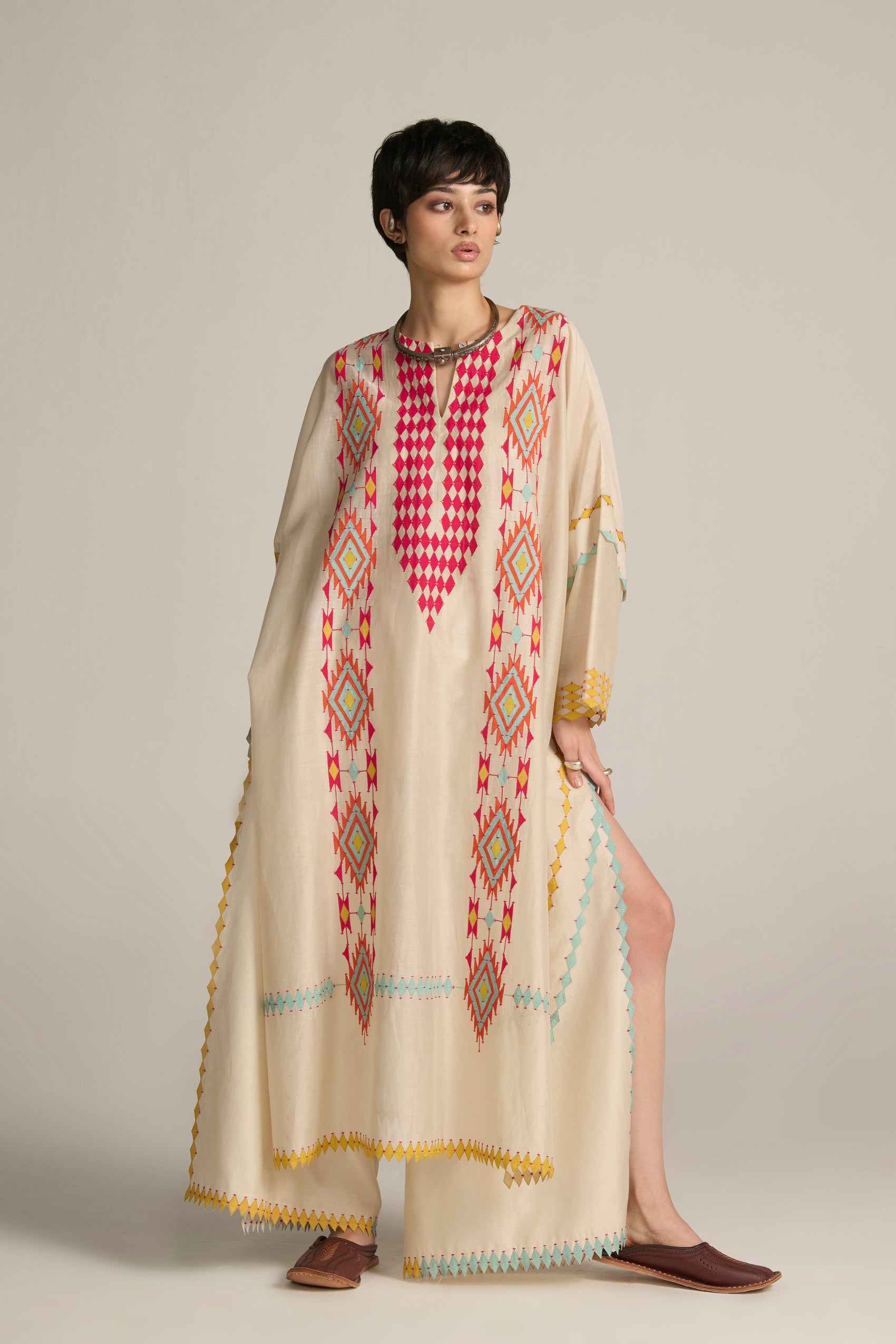 TABLE MAT KAFTAN