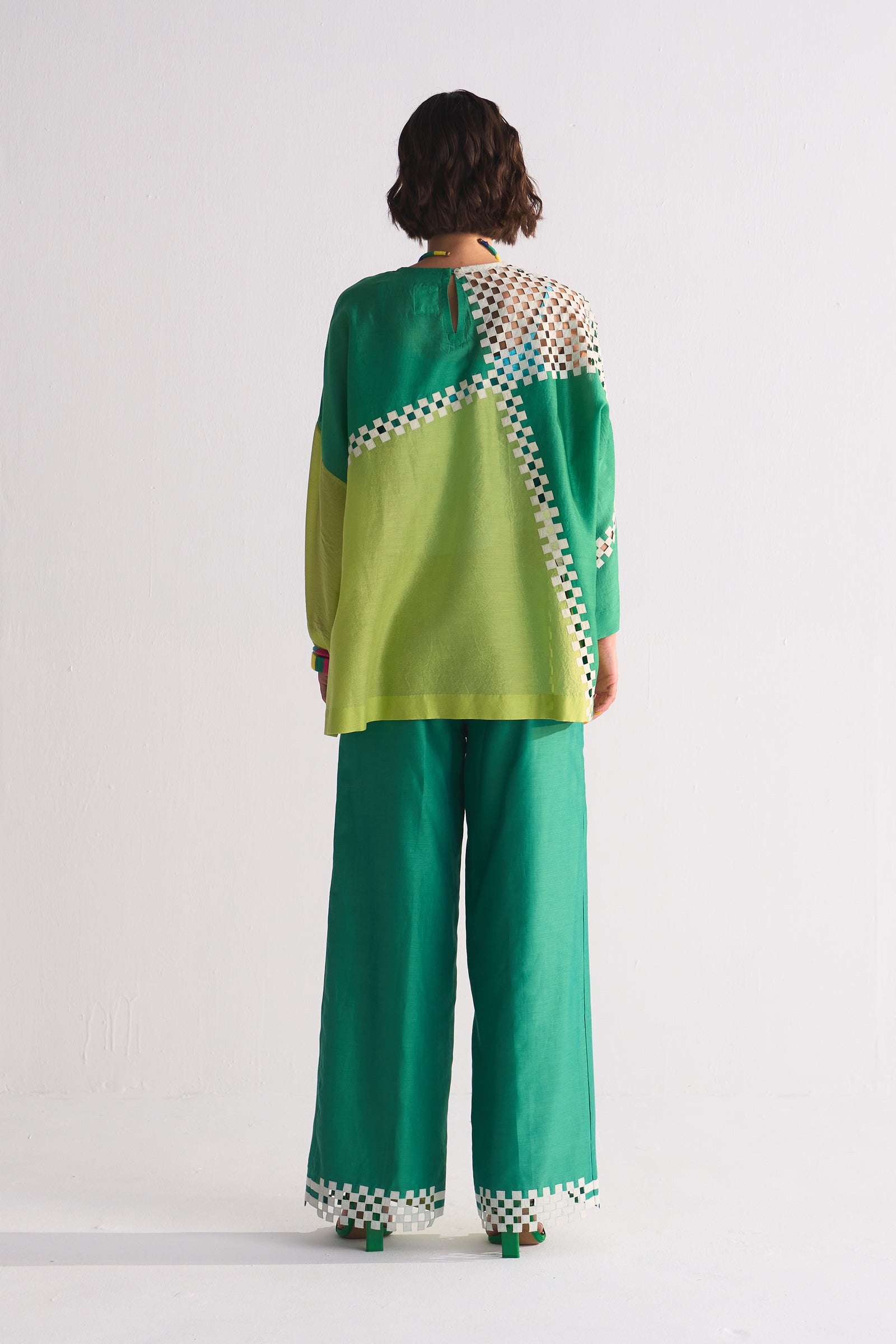 GEOMETRIC CUTWORK COLOUR BLOCKED BOX SHIRT