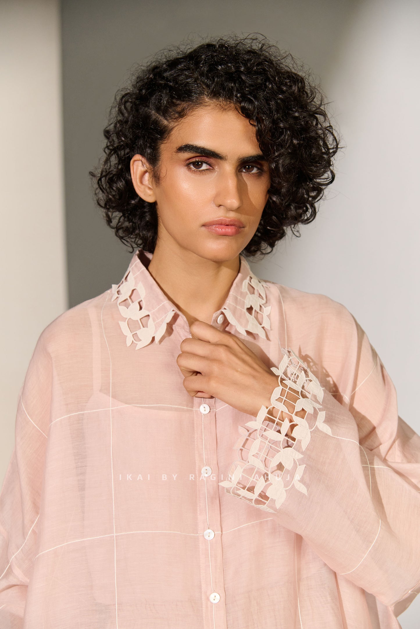 GEOMETRIC FLORAL CUTWORK KAFTAN SHIRT SMV