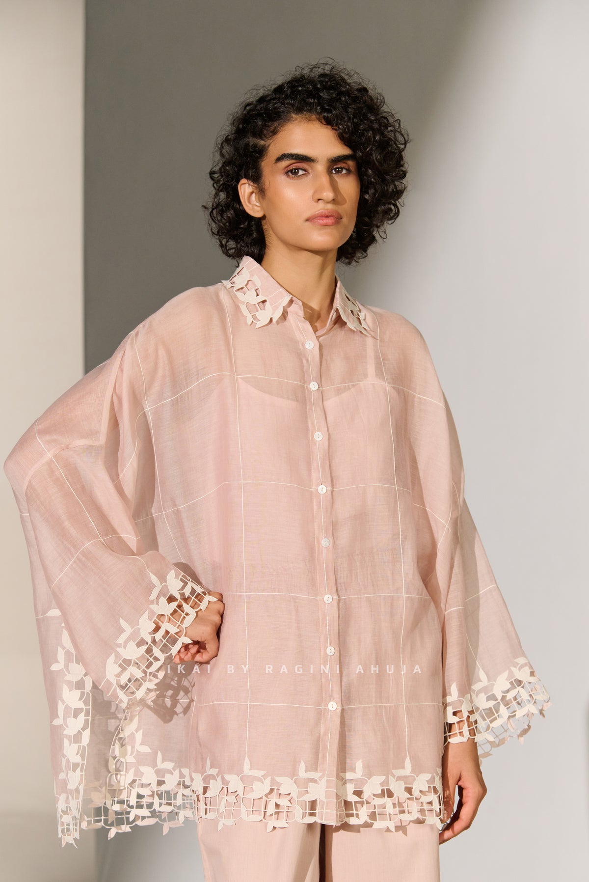 GEOMETRIC FLORAL CUTWORK KAFTAN SHIRT SMV