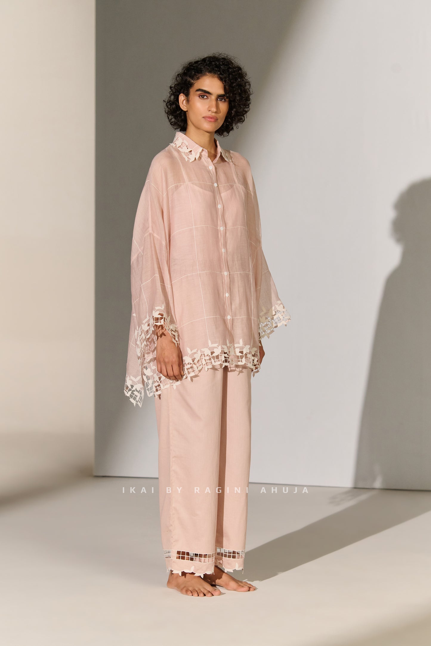 GEOMETRIC FLORAL CUTWORK KAFTAN SHIRT SMV