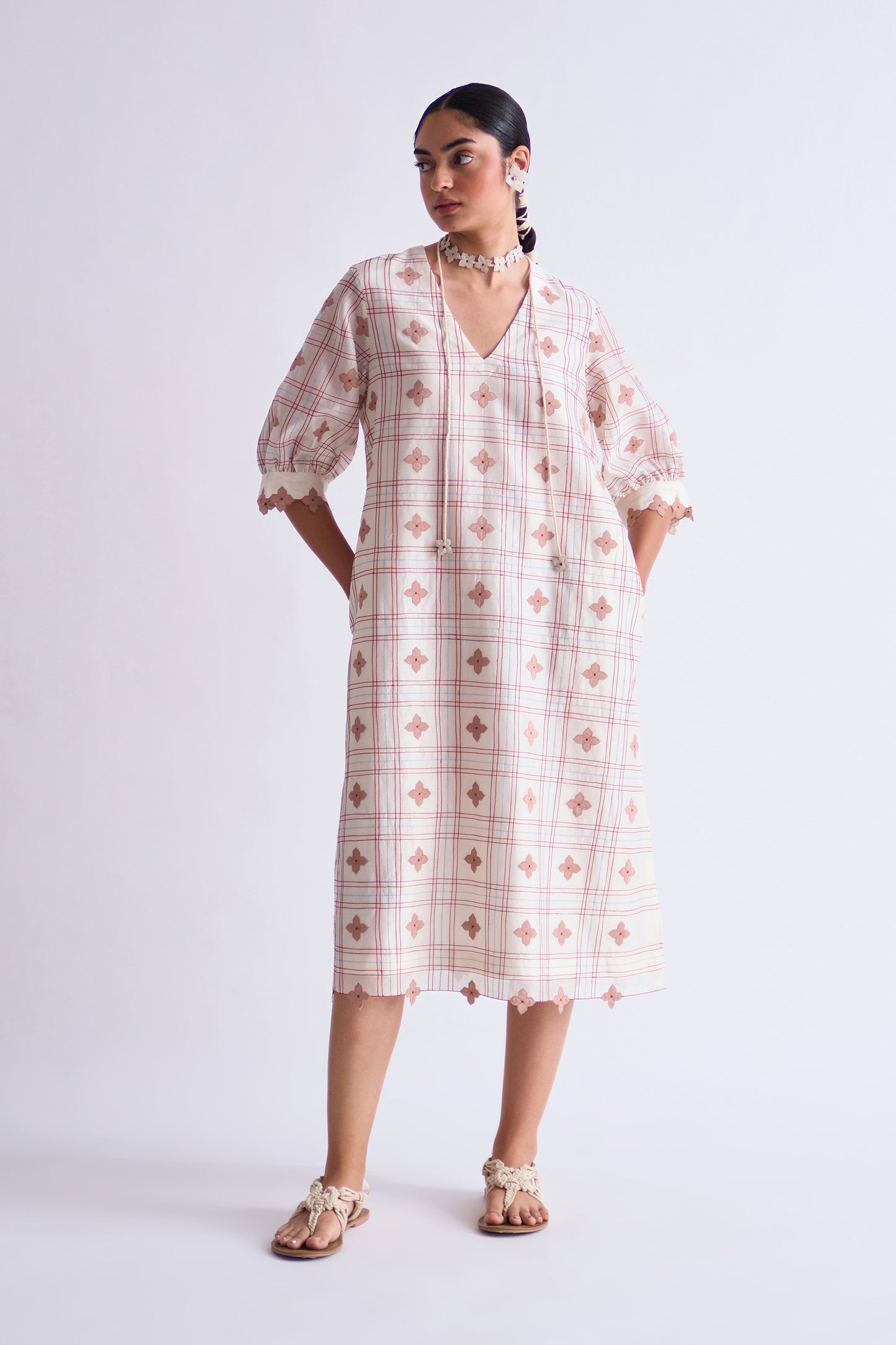 V-NECK DRESS