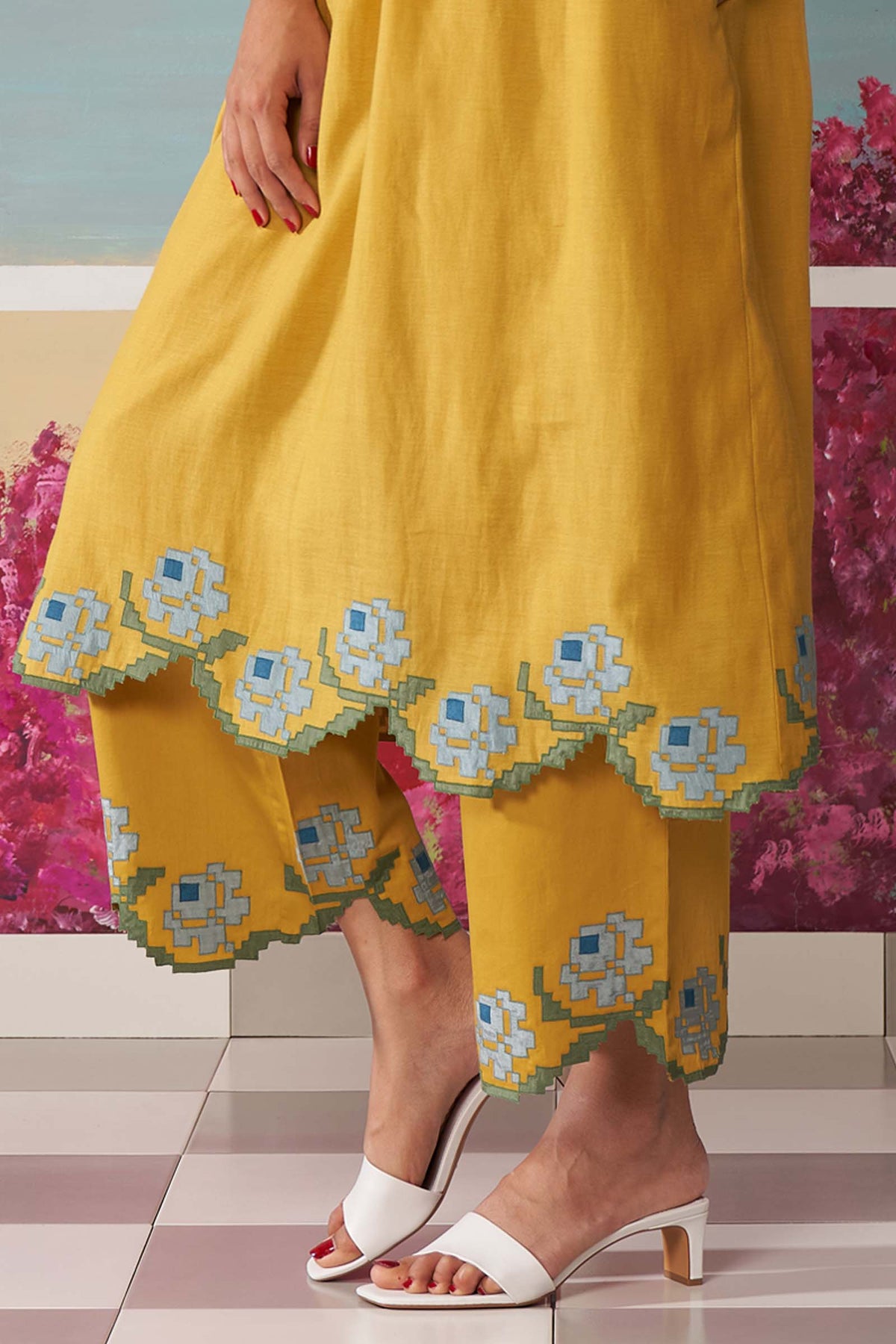 CENTER SLASH KAMEEZ