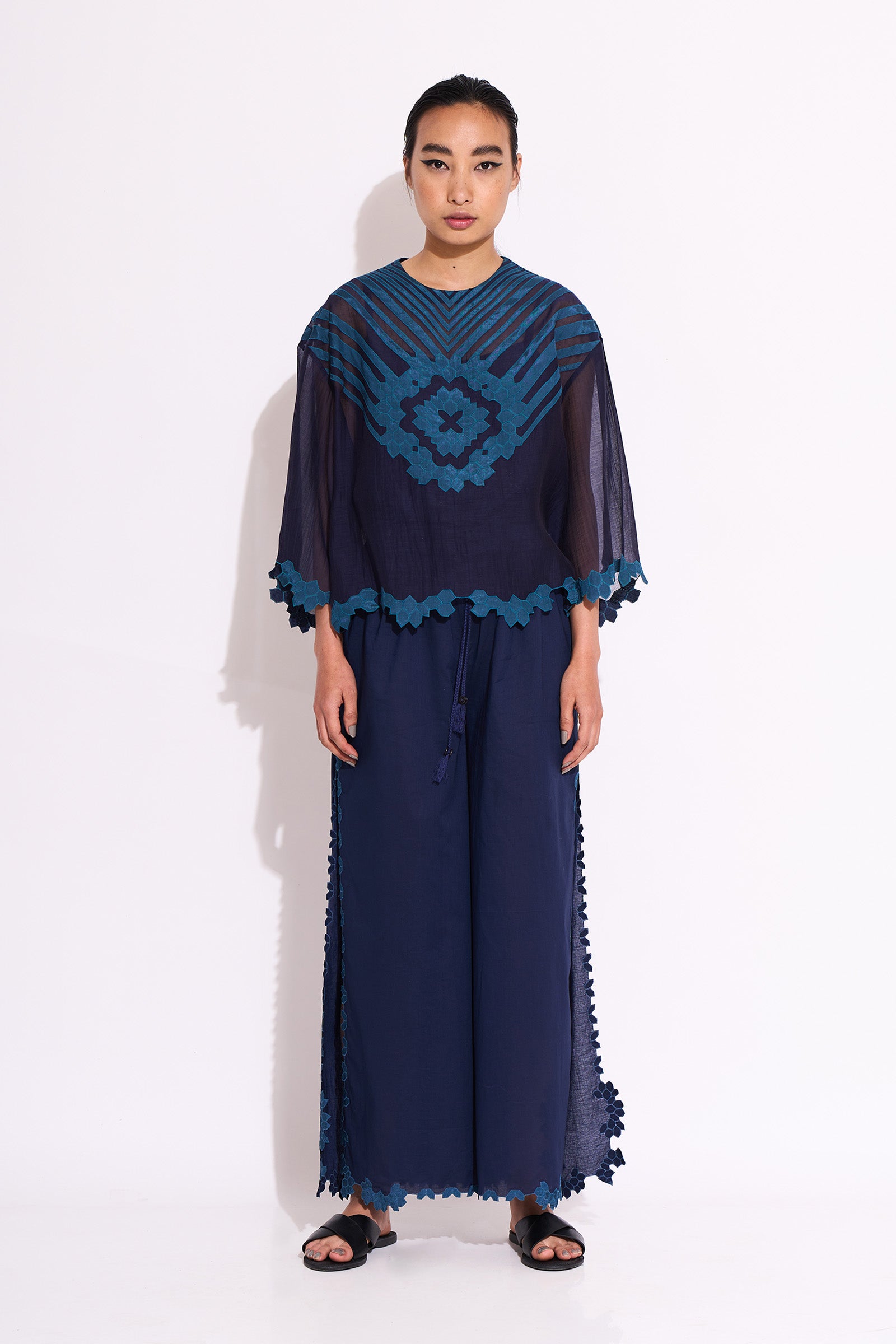 NEEL BACK PLEATED SHIRT