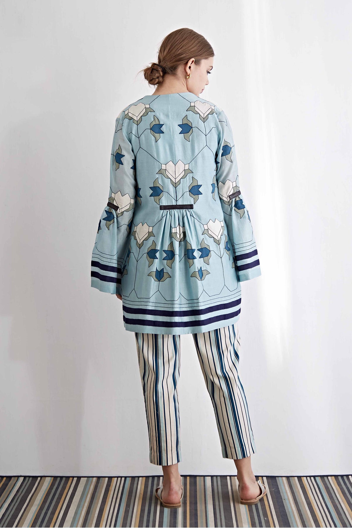 BELL SLEEVE JACKET