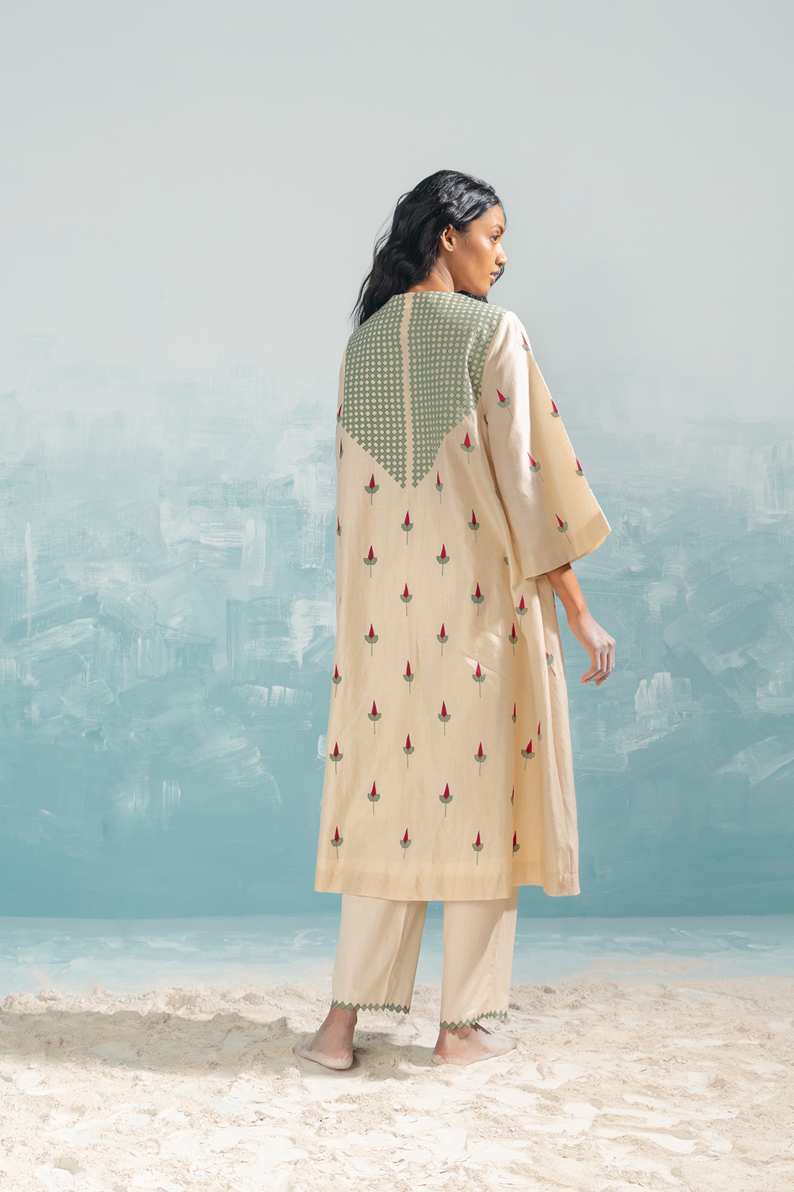NILE CIRCULAR KAMEEZ