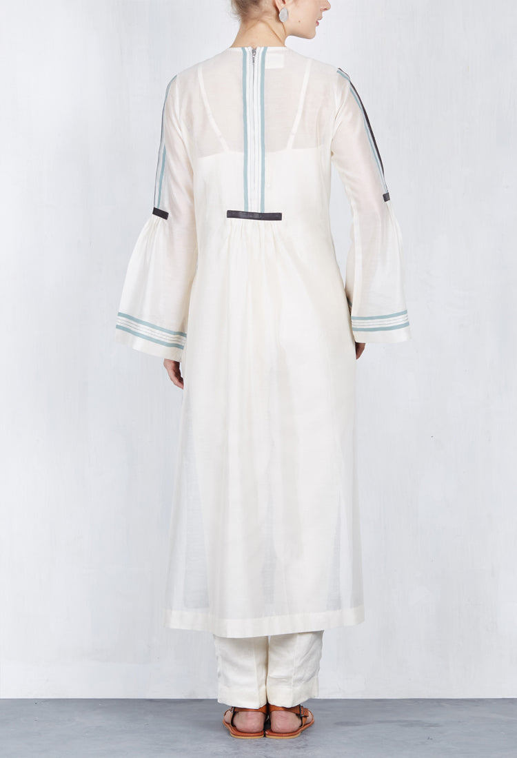 CENTER SLASH KAMEEZ