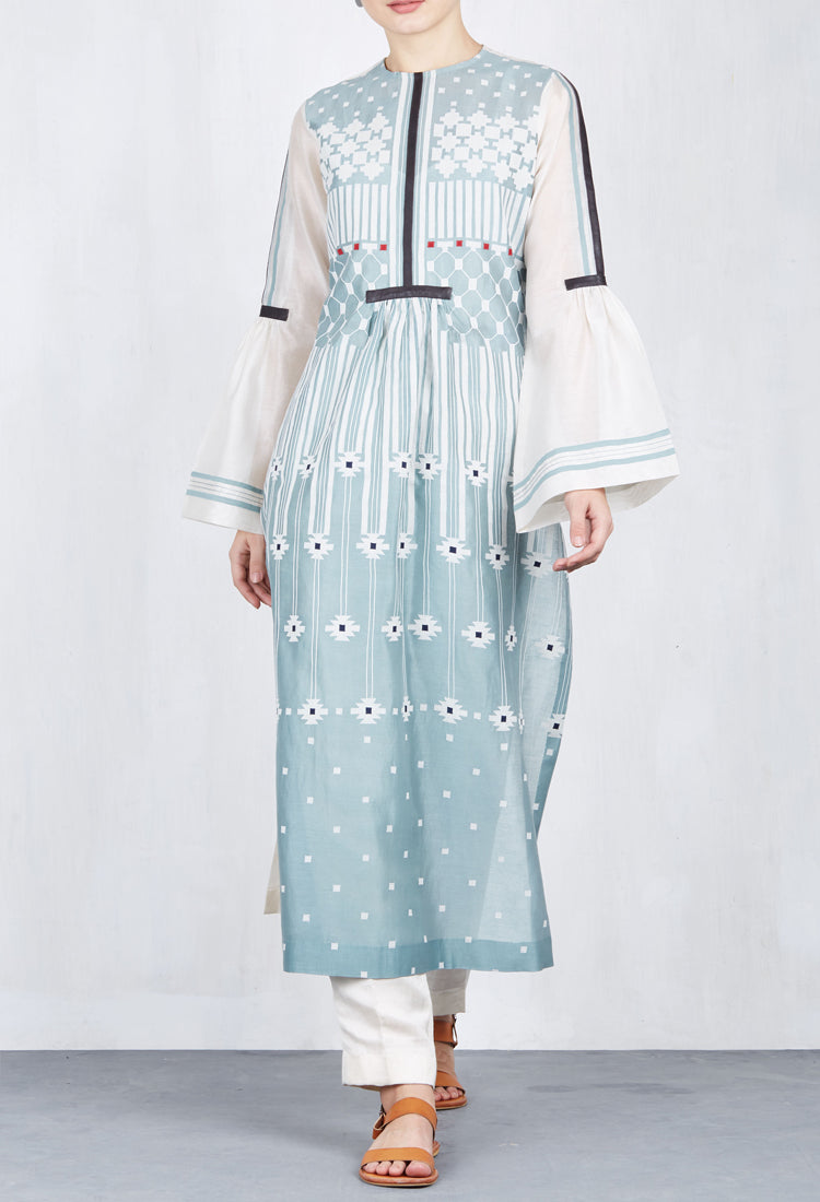 CENTER SLASH KAMEEZ