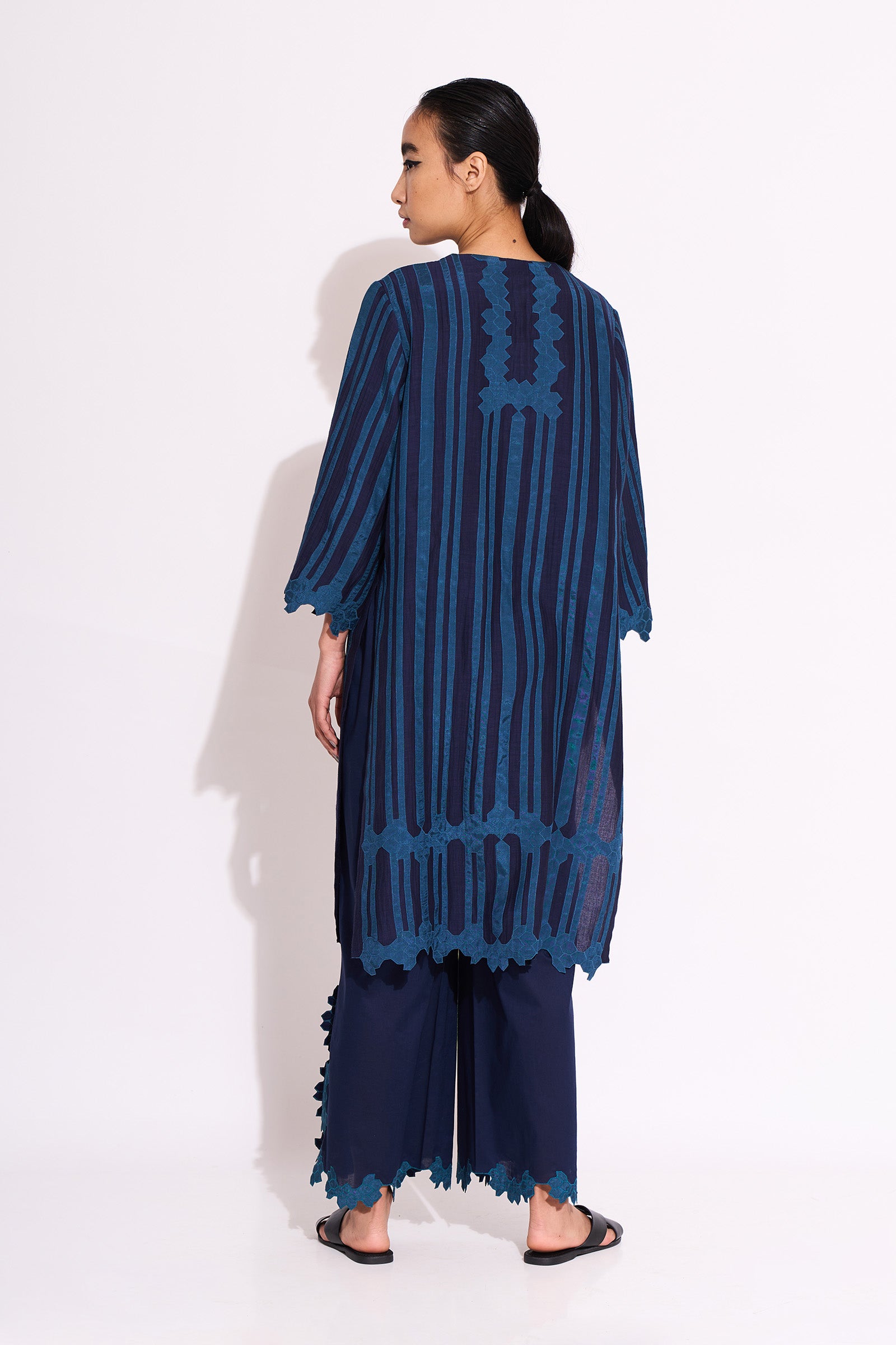 NEEL APPLIQUE' AND CUTWORK KAMEEZ