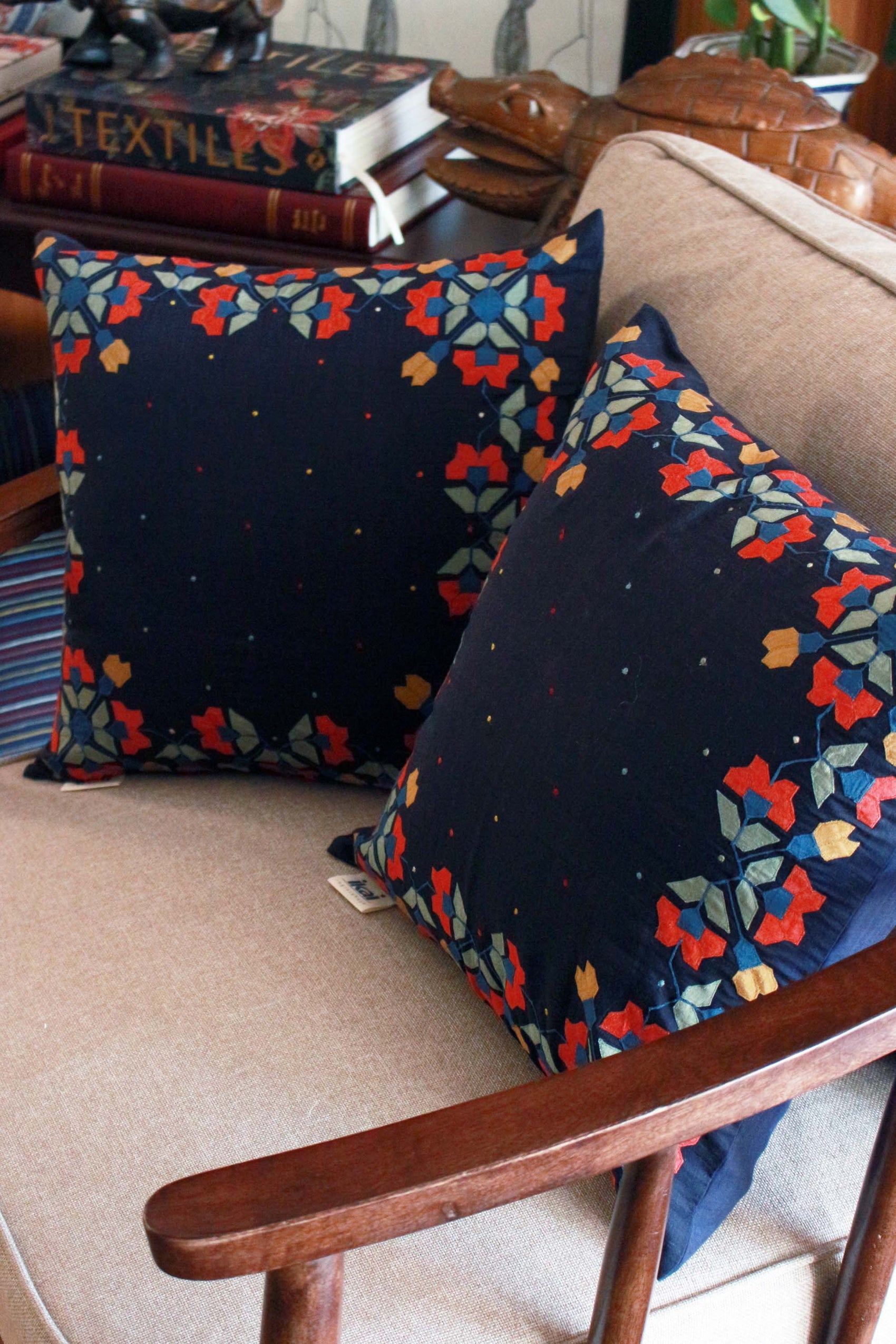 FLORAL BORDER CUSHION
