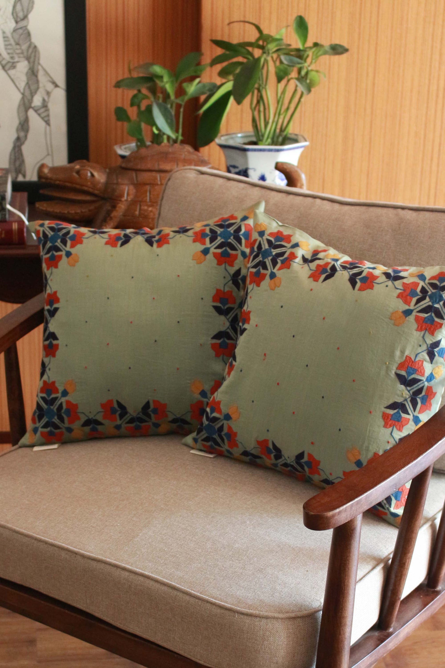 FLORAL BORDER CUSHION