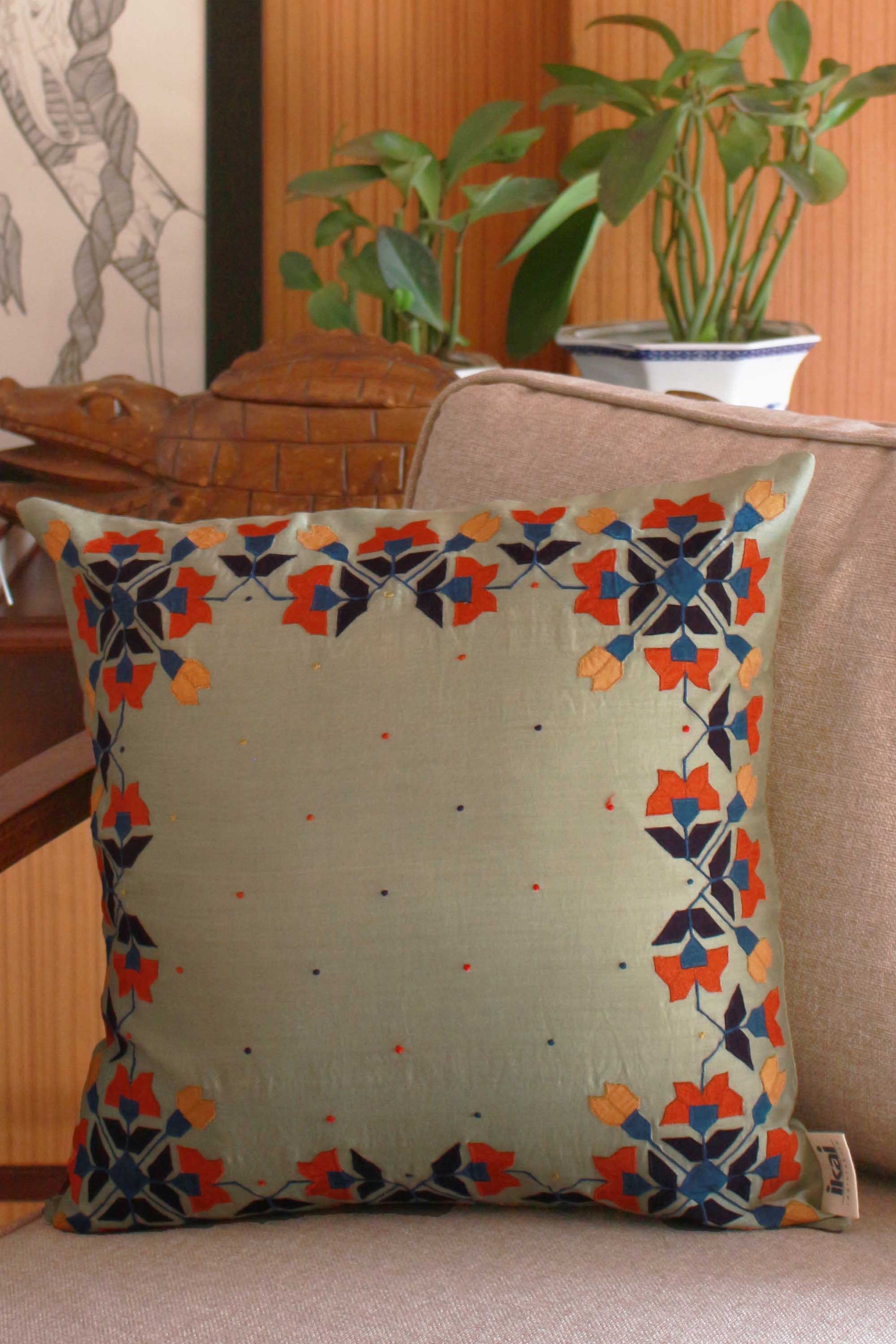 FLORAL BORDER CUSHION