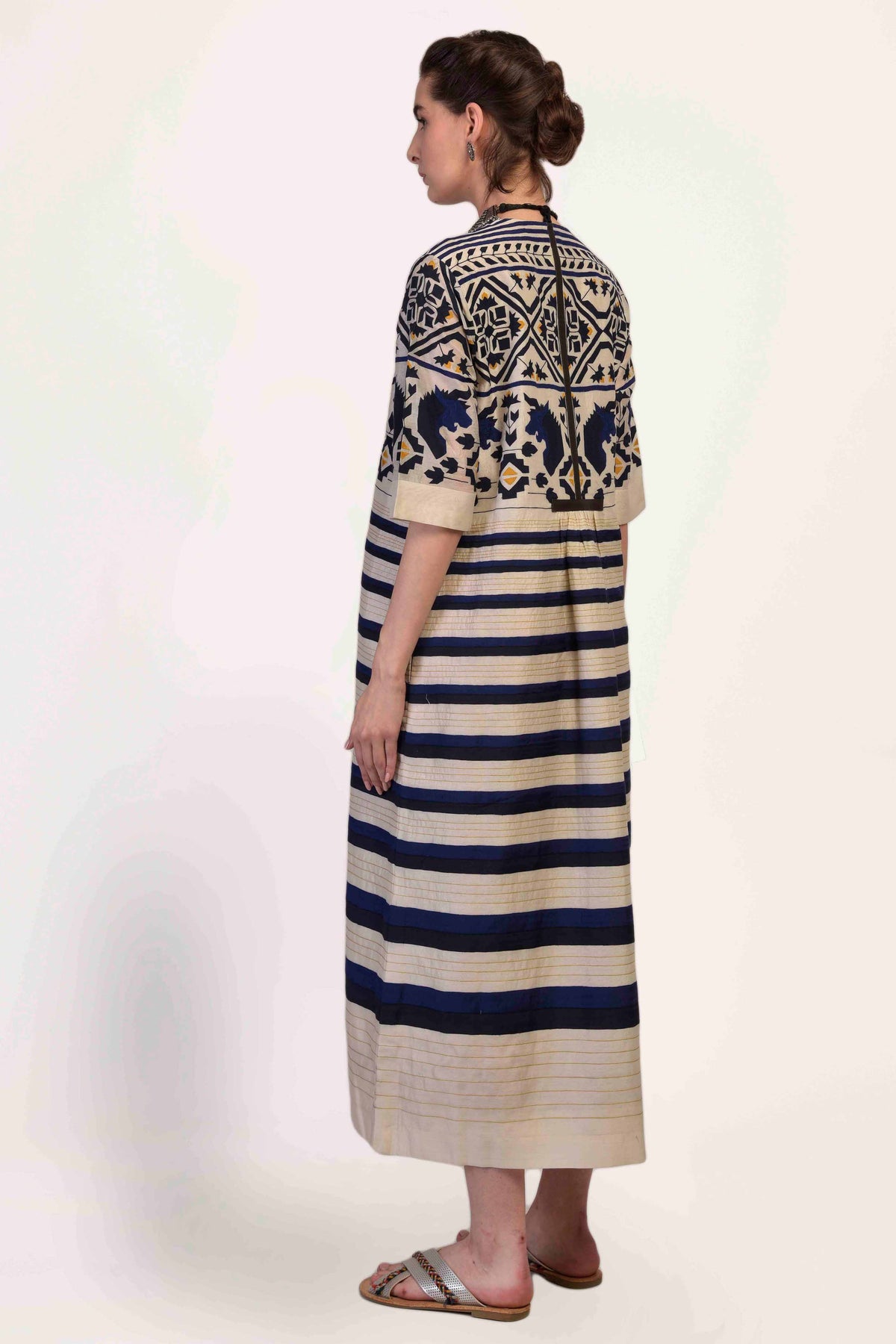 CENTER SLASH DRESS