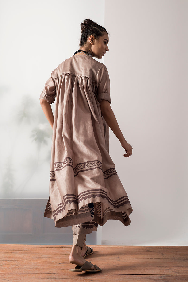 SHOULDER AND YOKE GATHER KAMEEZ