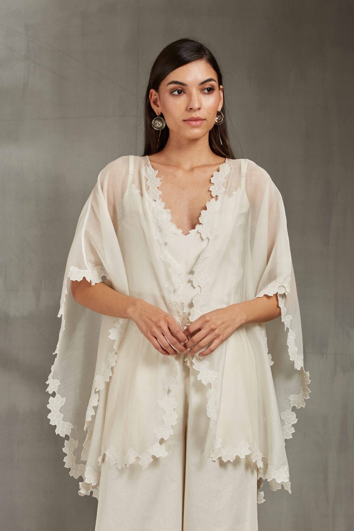 BACK PLEATED KAFTAN