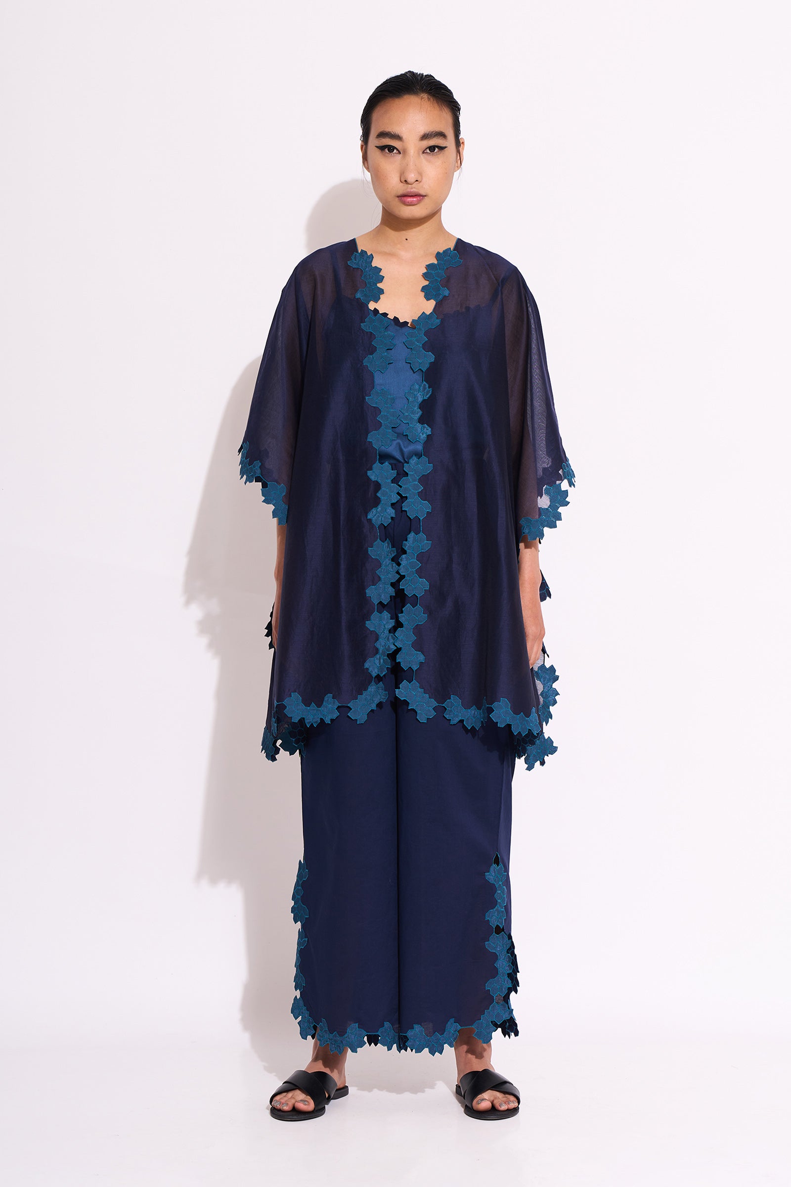 NEEL BACK PLEATED KAFTAN