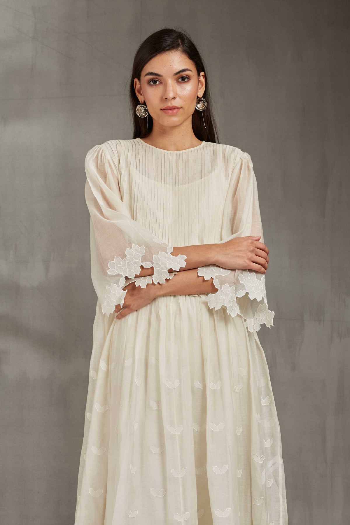 SUPER PLEATED DRESS