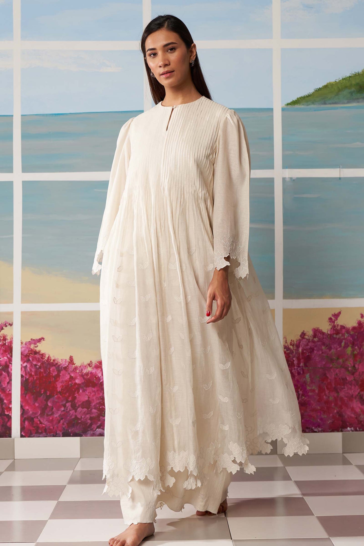 SUPER PLEATED DRESS
