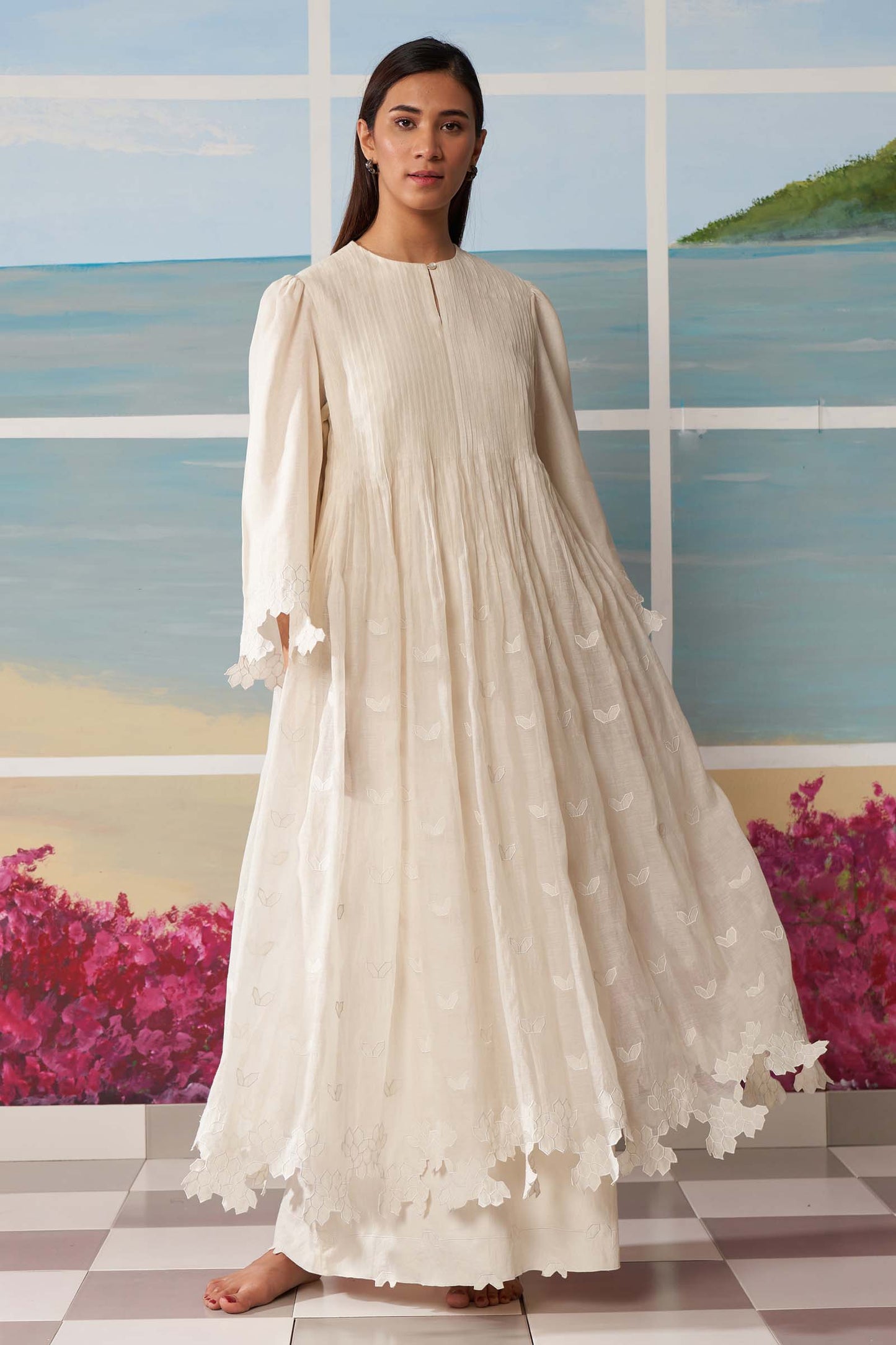 SUPER PLEATED DRESS