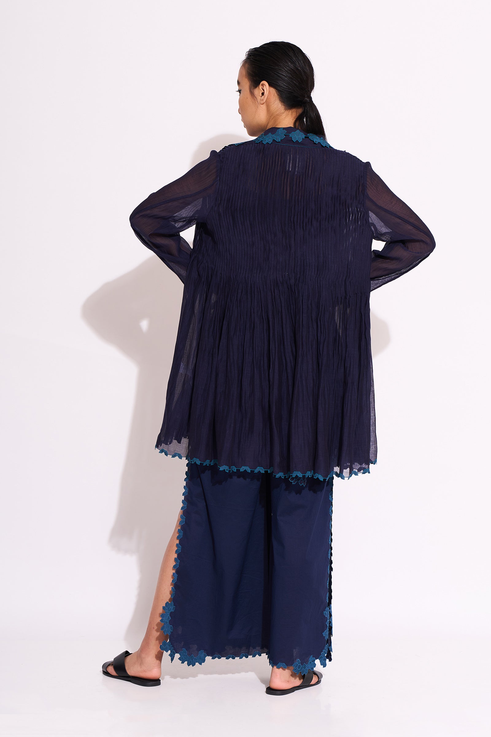 NEEL SUPER PLEATED JACKET