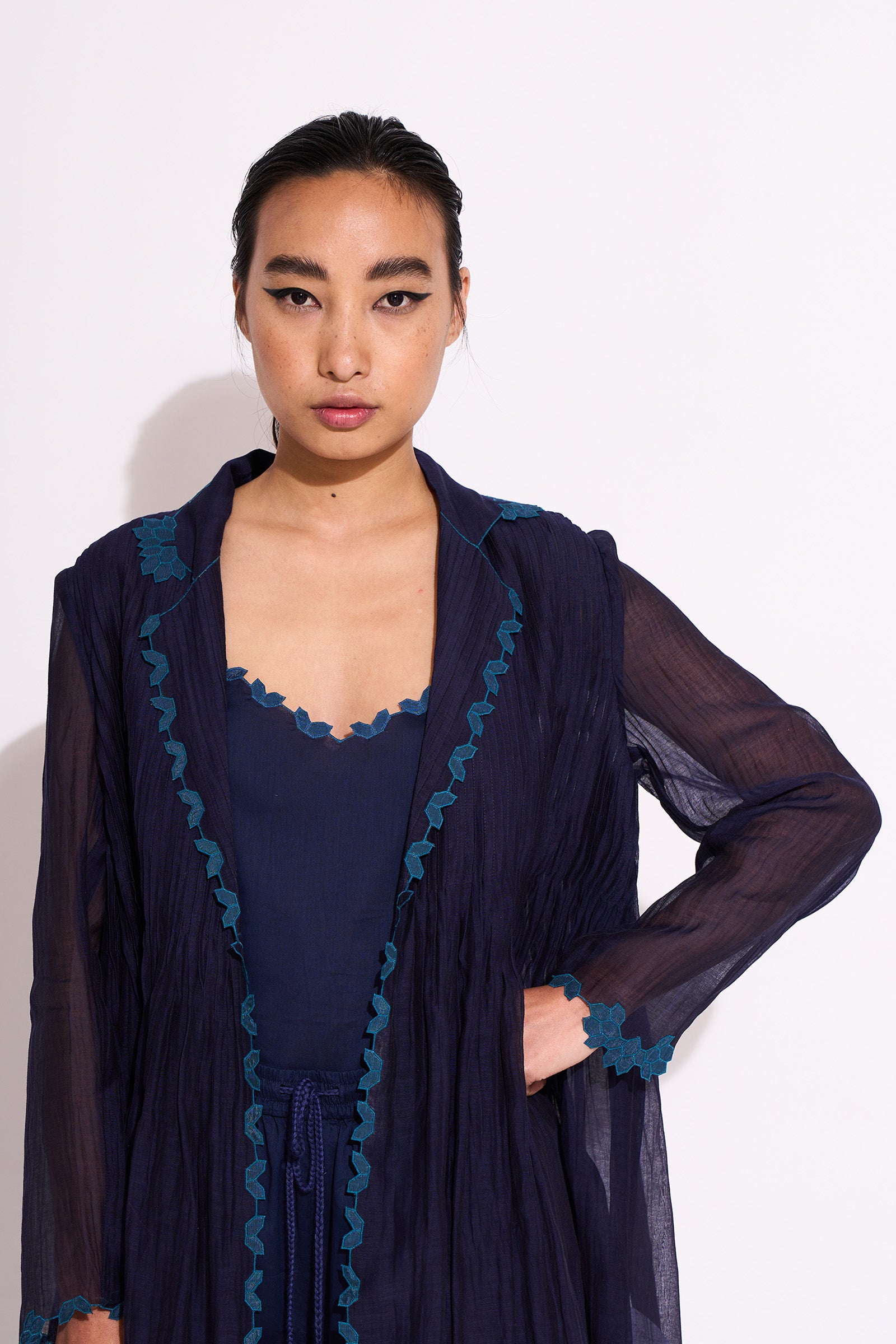 NEEL SUPER PLEATED JACKET