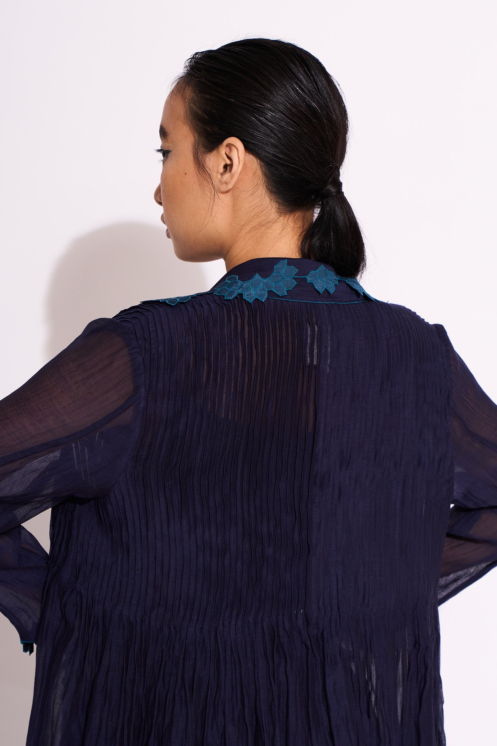 NEEL SUPER PLEATED JACKET