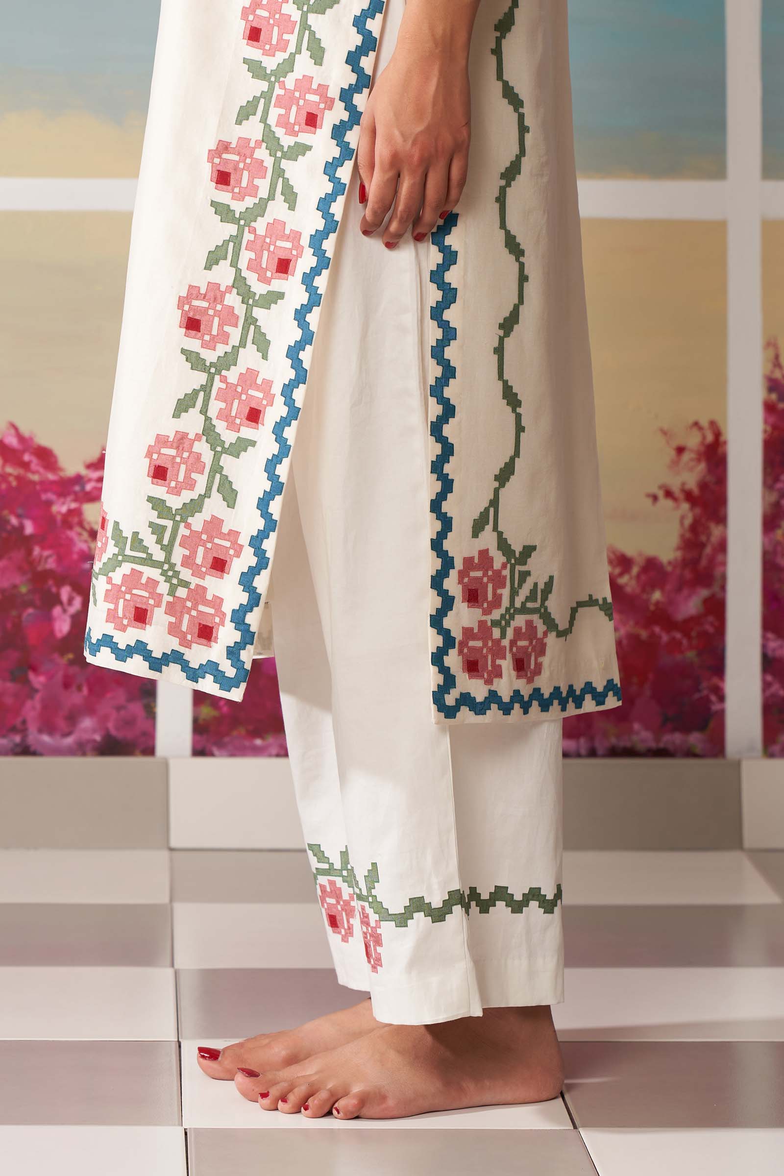 CENTER PLEATED KAMEEZ