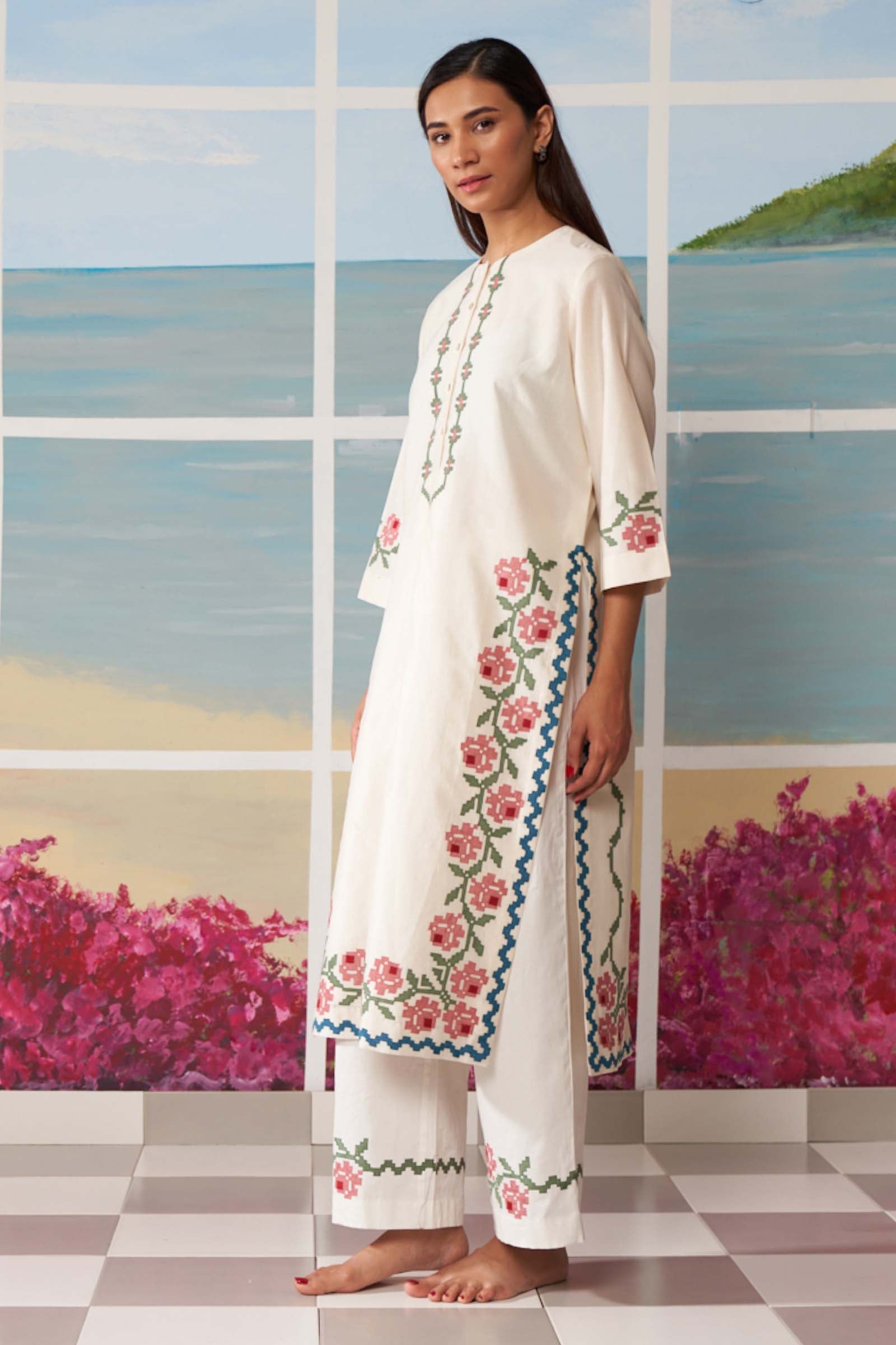 CENTER PLEATED KAMEEZ
