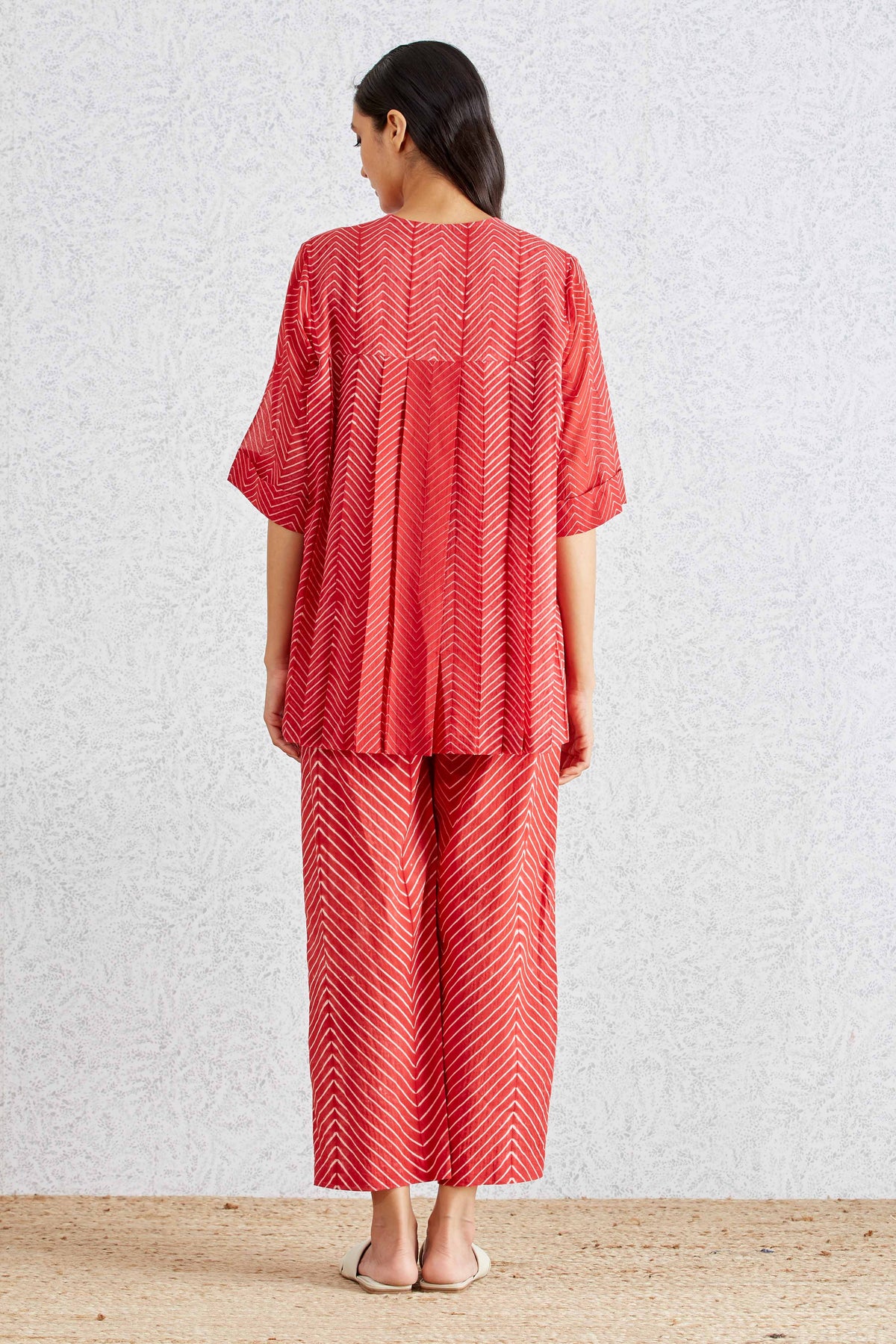 SHIBORI BACK PLEATED SHIRT