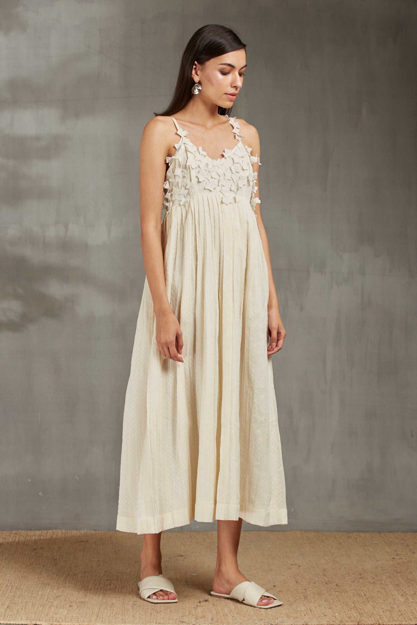 SUPER PLEATED DRESS