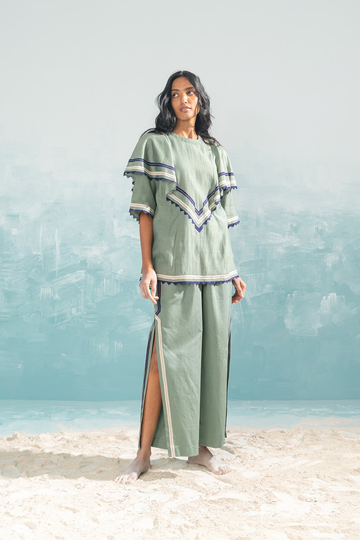 NILE SHOULDER FRILL SHIRT