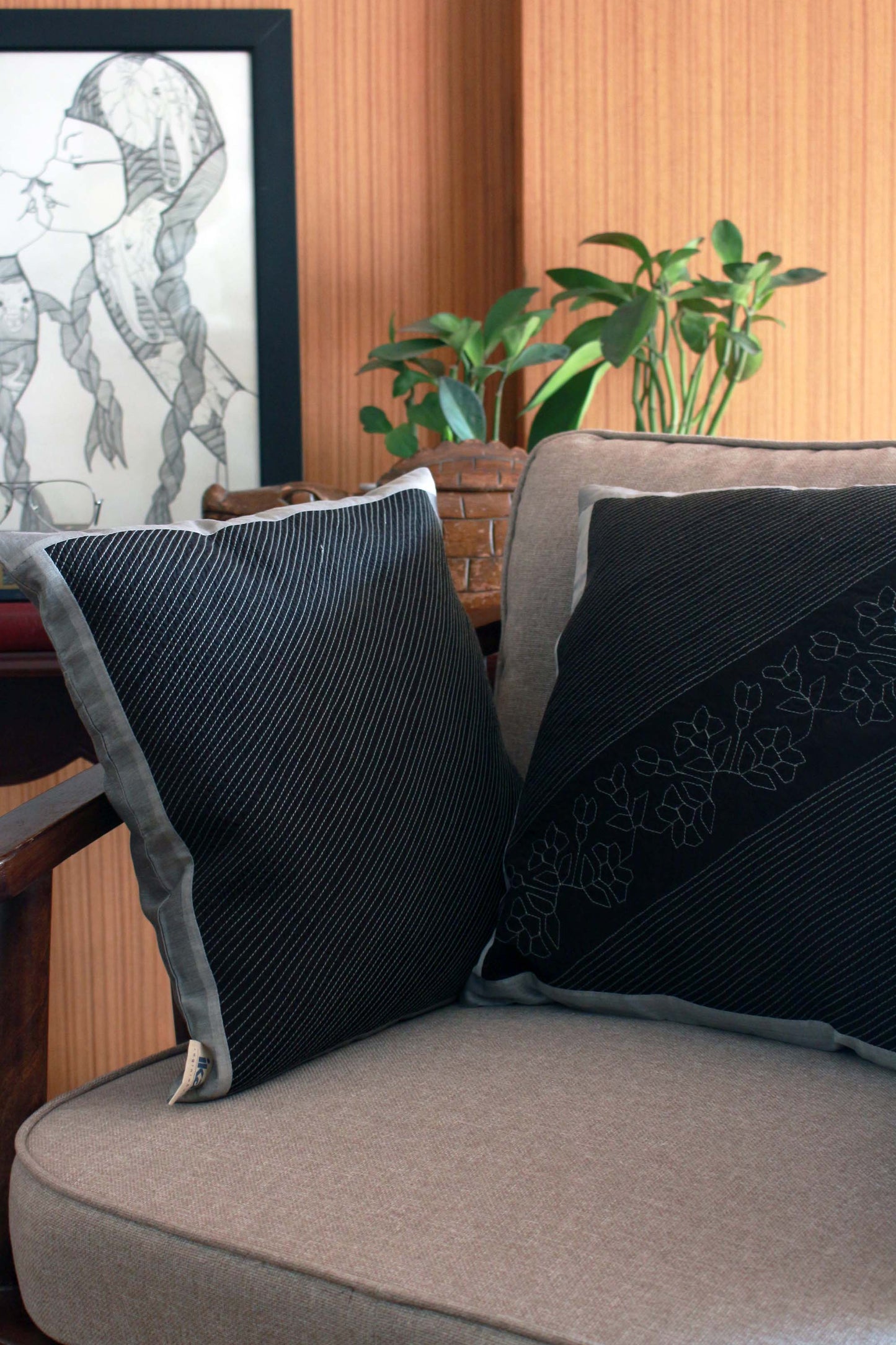 STITCHLINE CUSHION