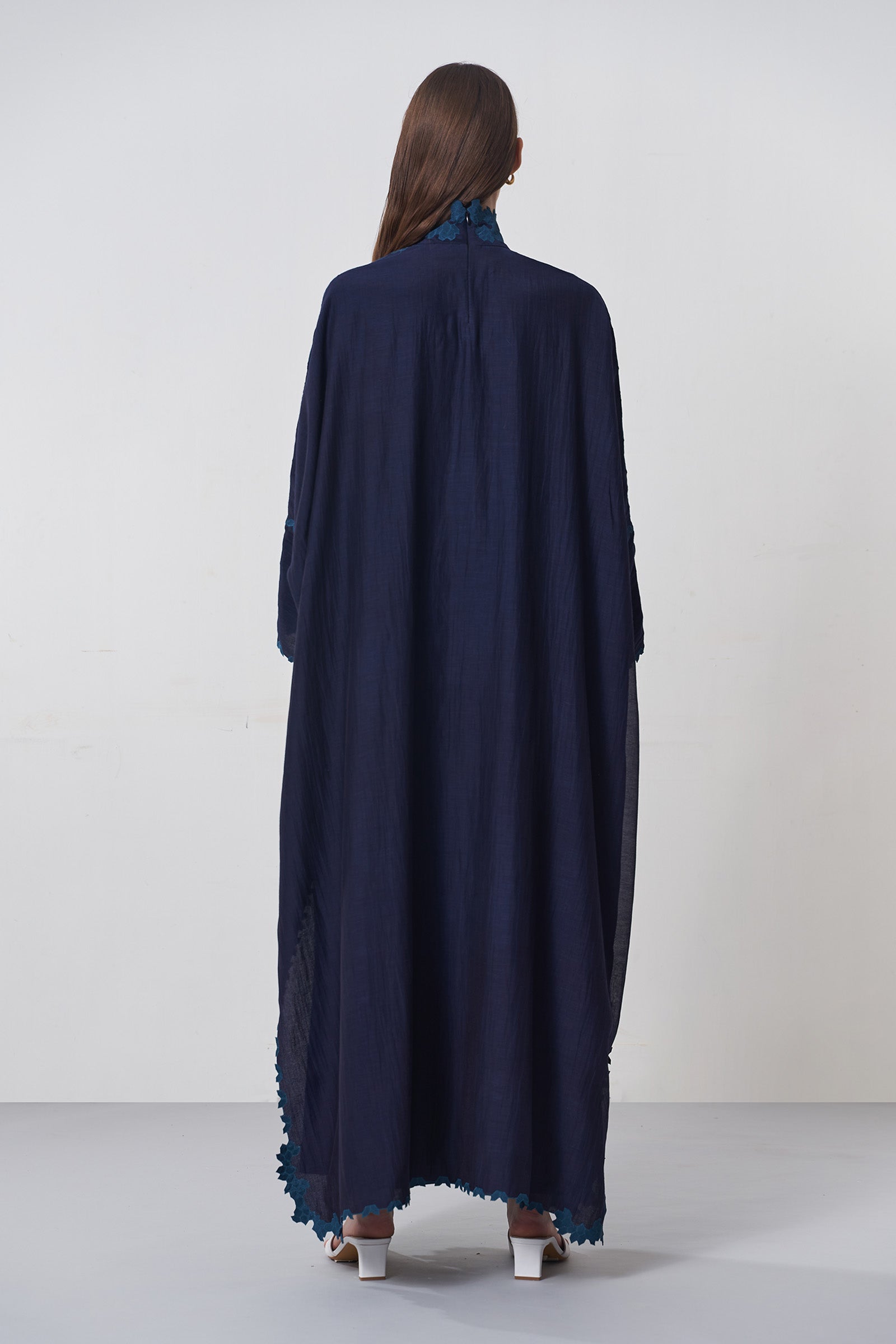 CUTWORK TABLEMAT KAFTAN