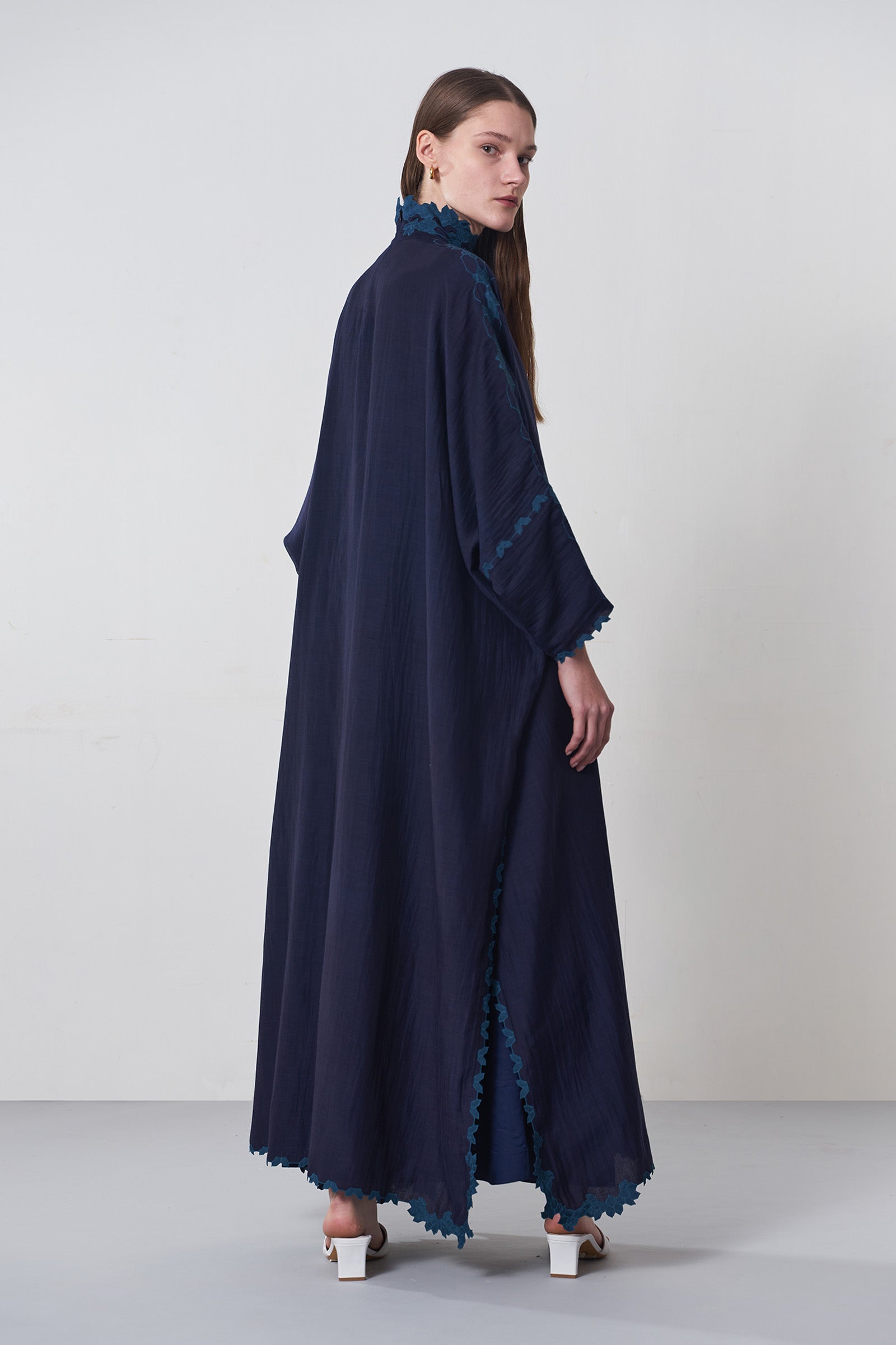 CUTWORK TABLEMAT KAFTAN