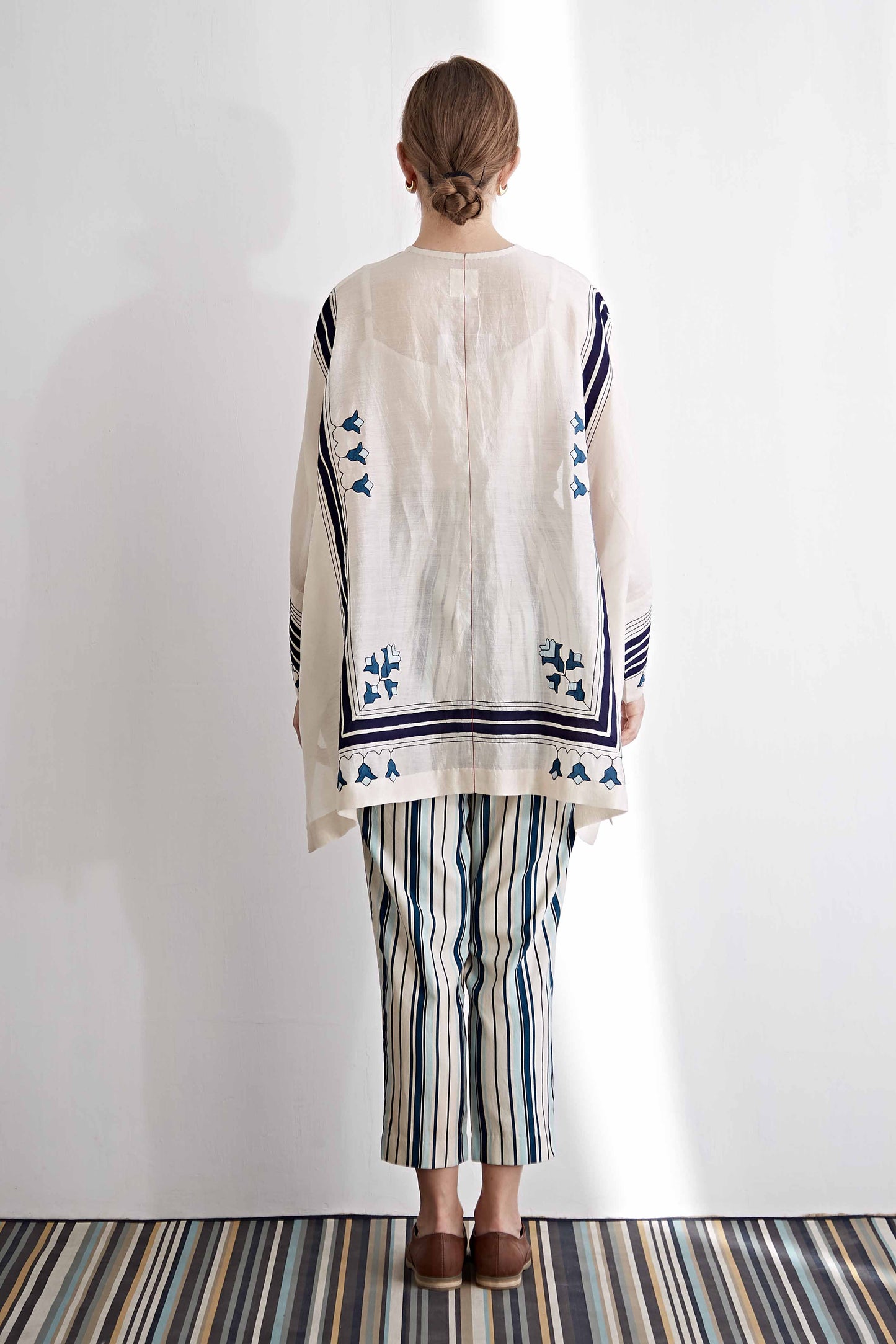 TABLEMAT SHIRT