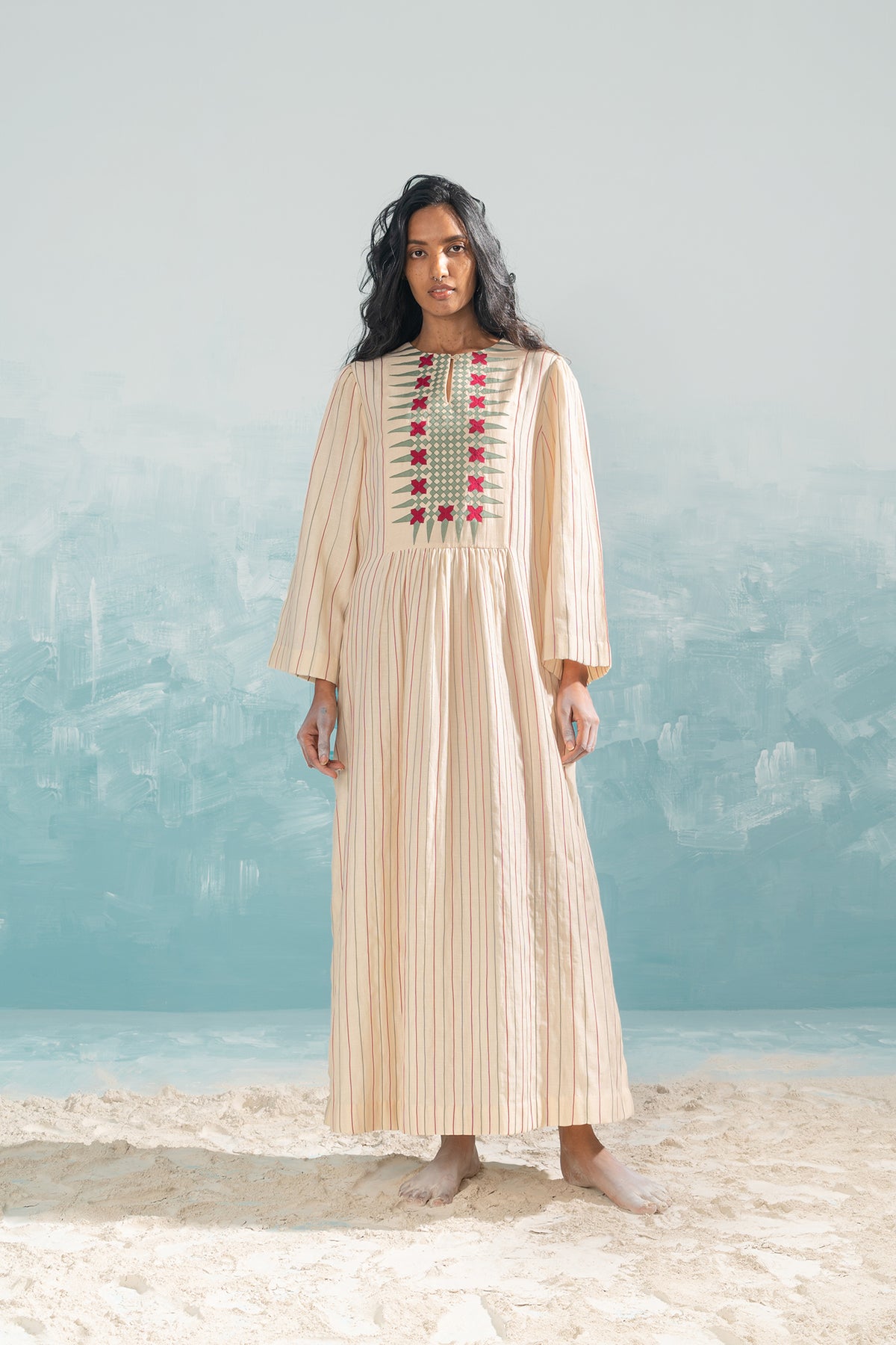 NILE YOKE GATHER APPLIQUE' DRESS