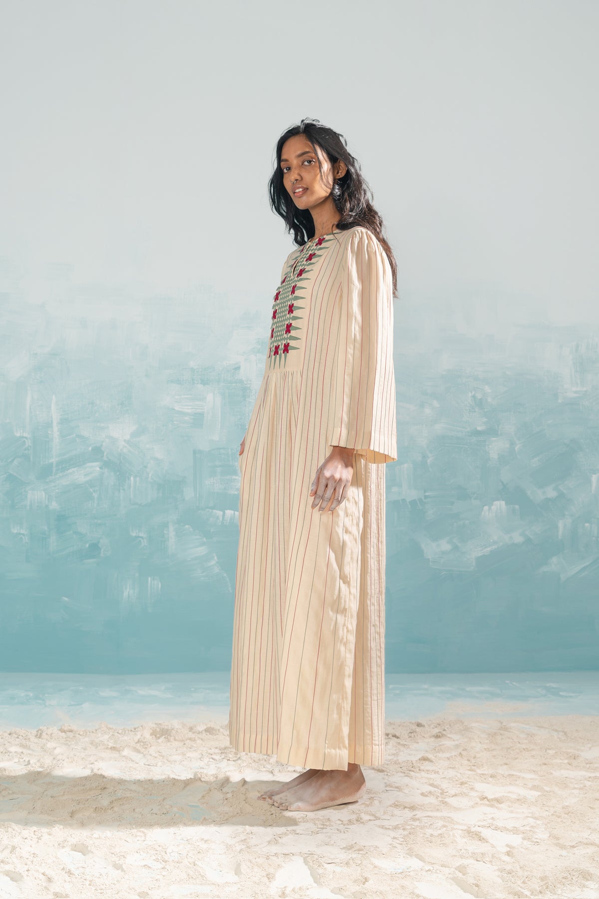 NILE YOKE GATHER APPLIQUE' DRESS