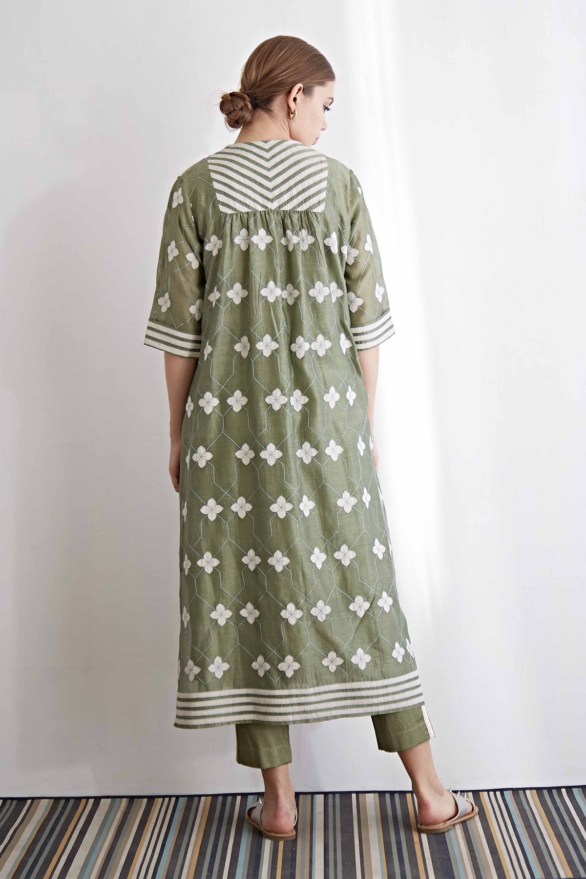 YOKE GATHER KAMEEZ